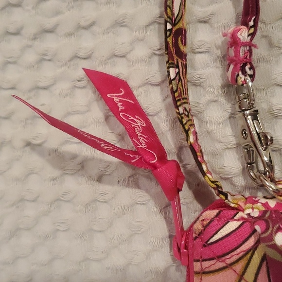 EUC Vera Bradley Wristlet (39) - Picture 2 of 4